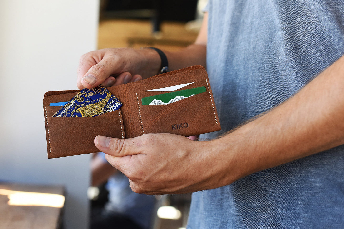 Buck Bifold Kiko Leather