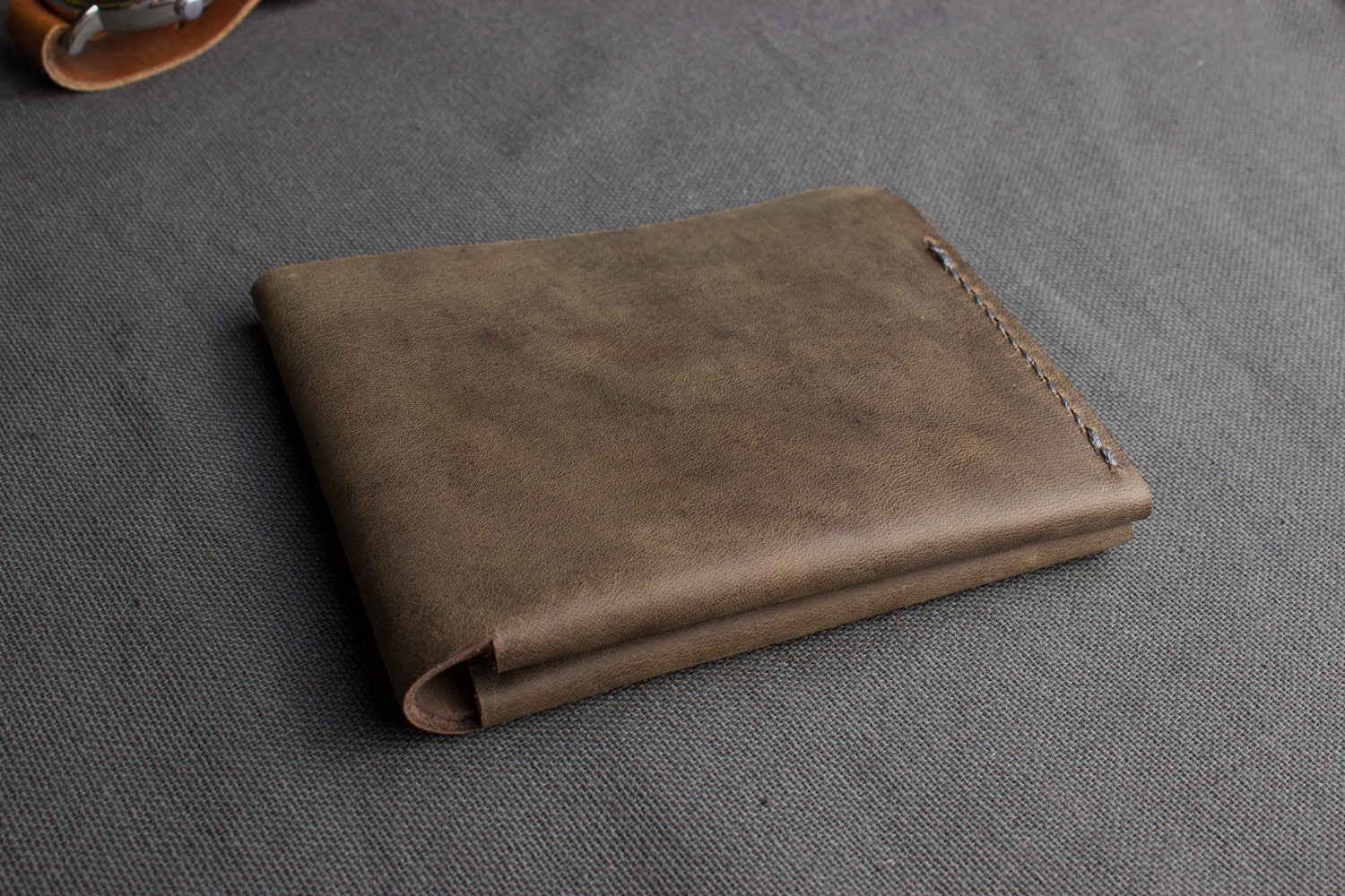 Buck Bifold Kiko Leather