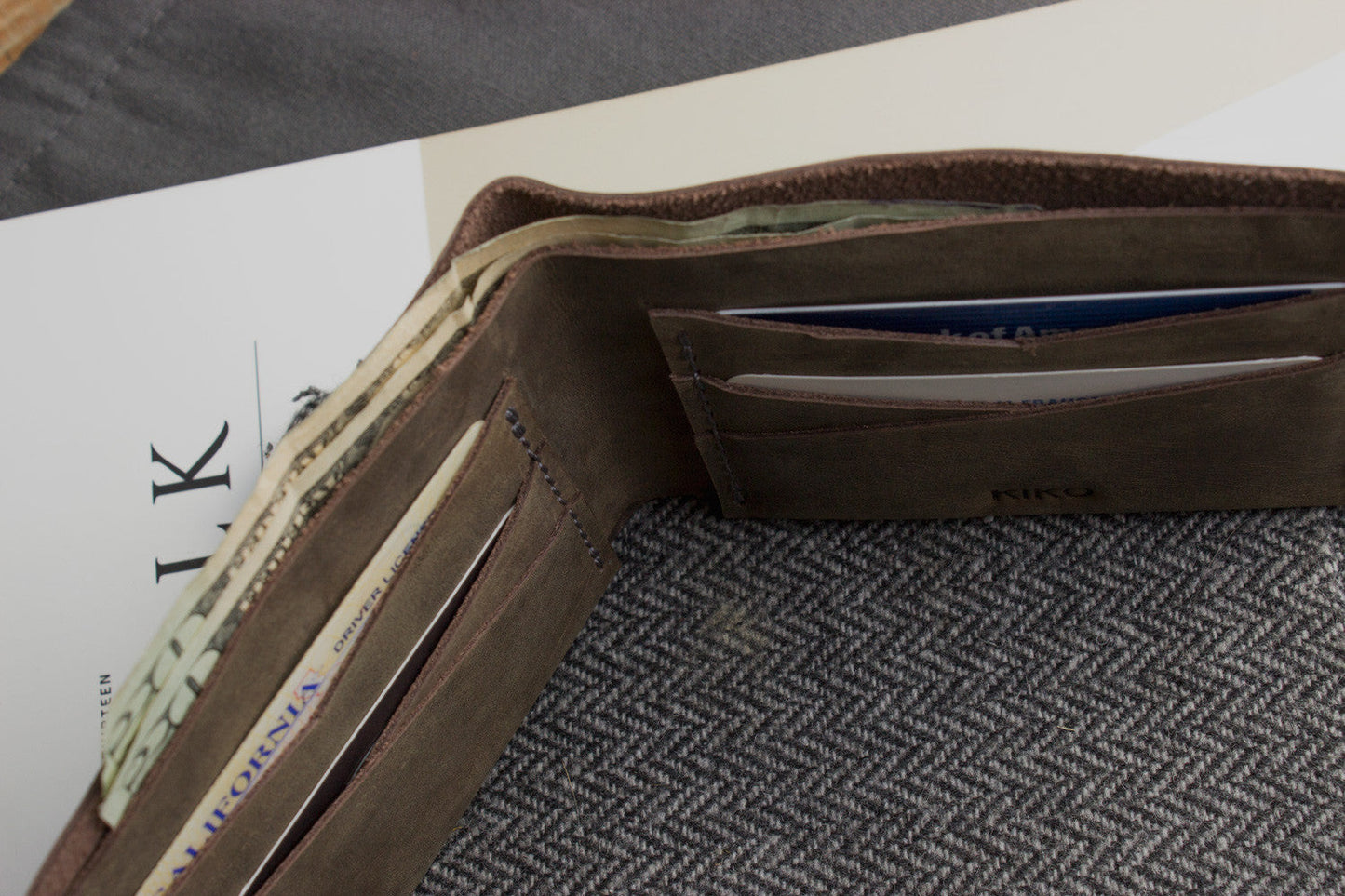 Buck Bifold Kiko Leather