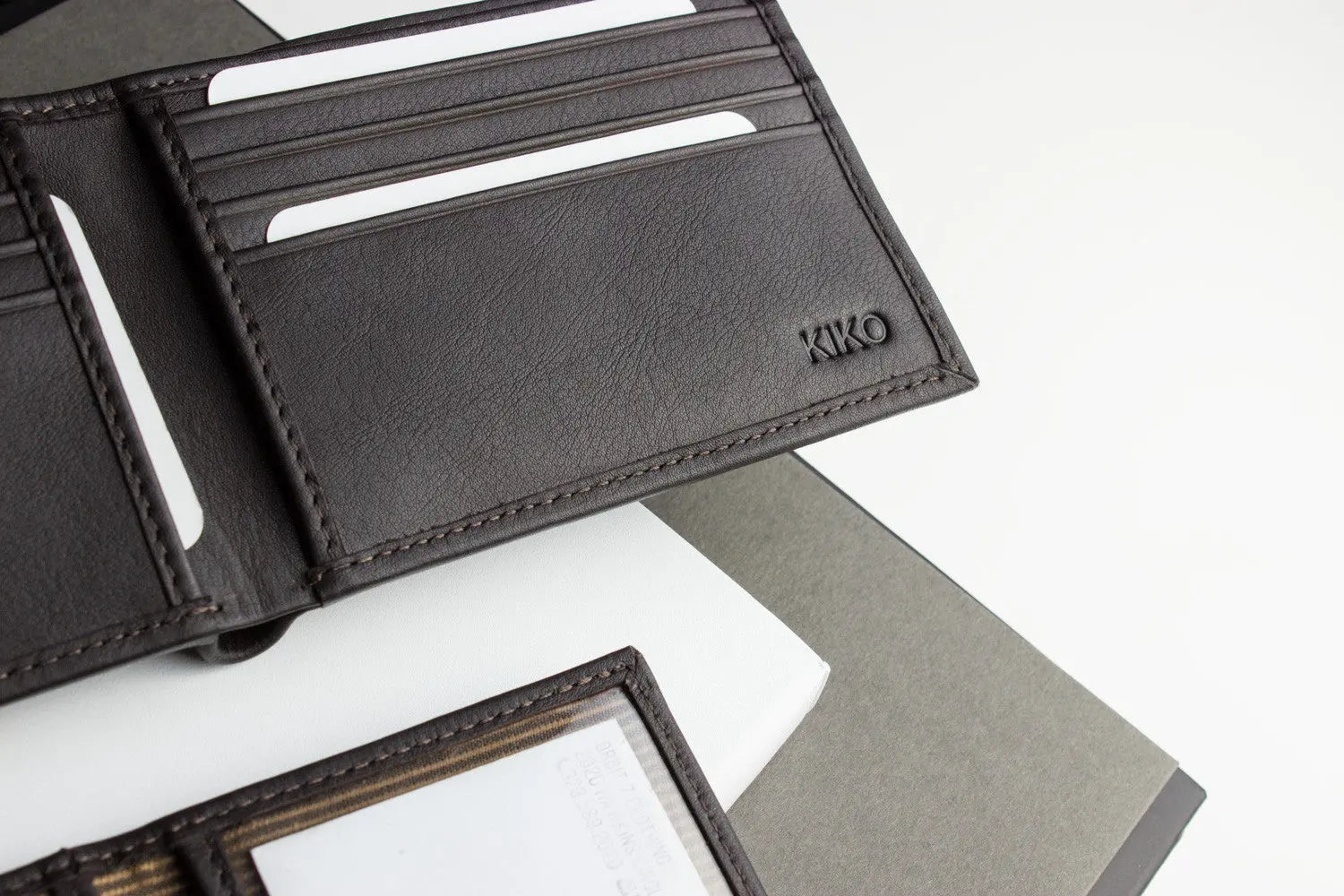 Traditional Bifold Wallet Kiko Leather