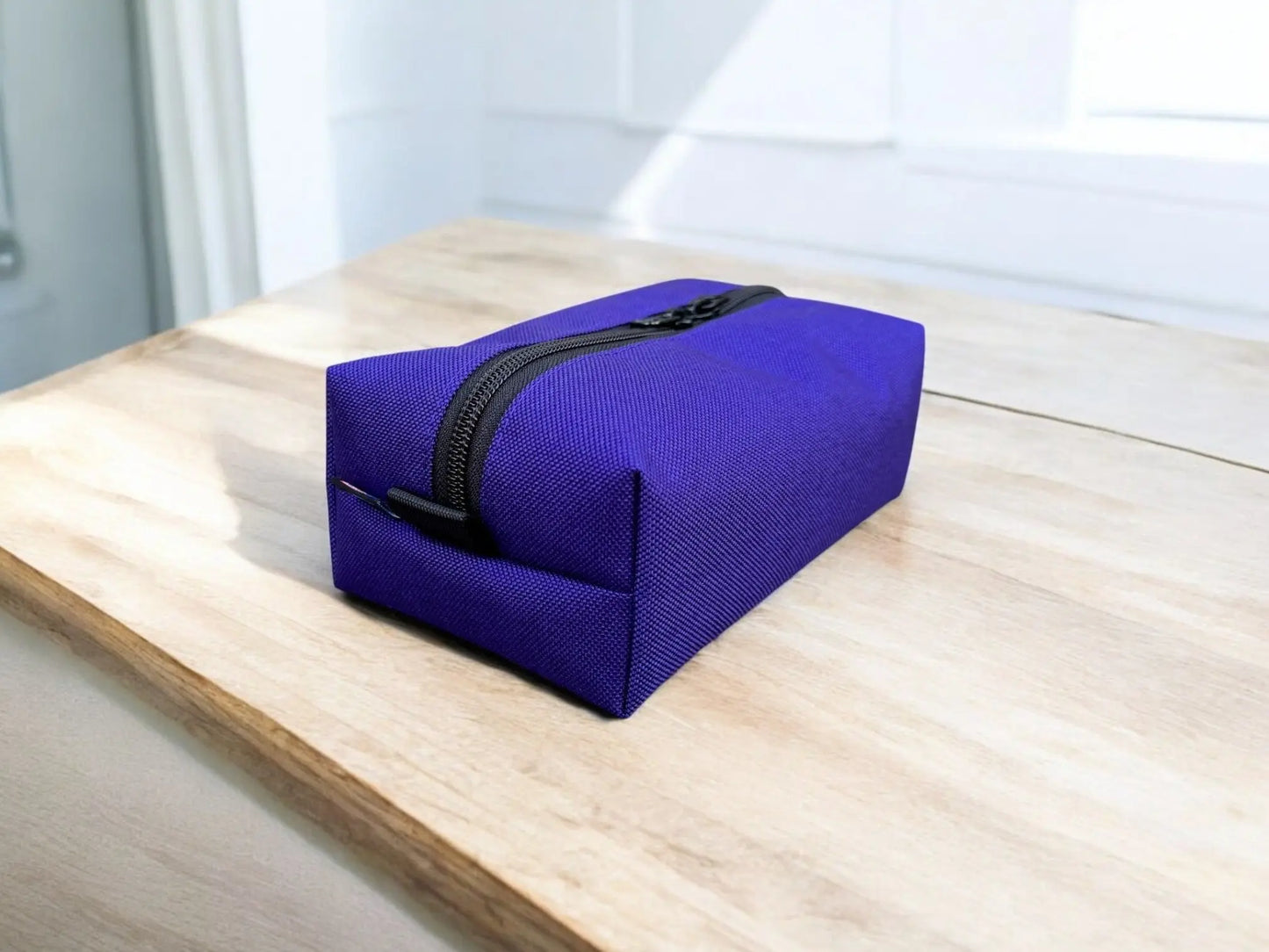 Rugged and Durable Dopp Kit – Travel Toiletries & Makeup Bag