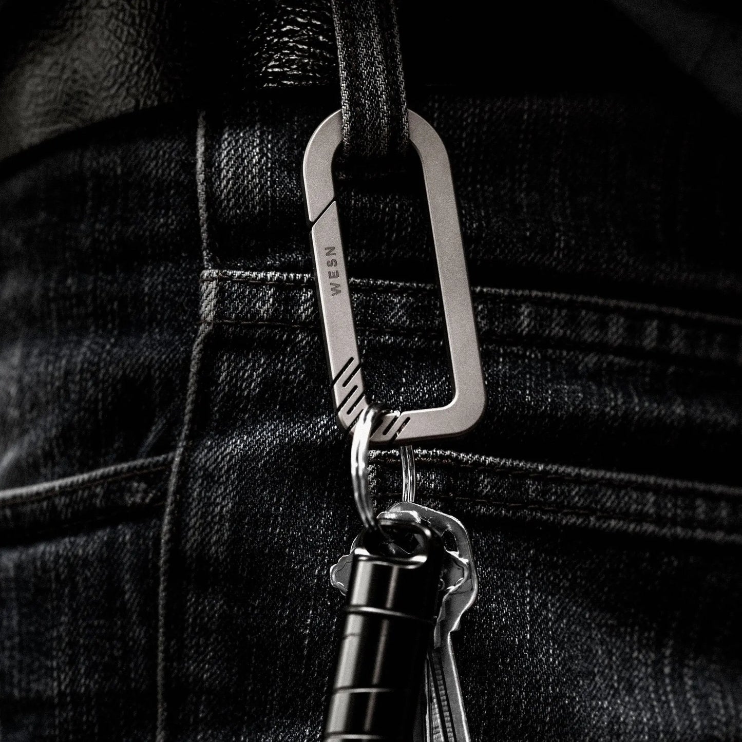 The WESN CB Titanium Carabiner WESN