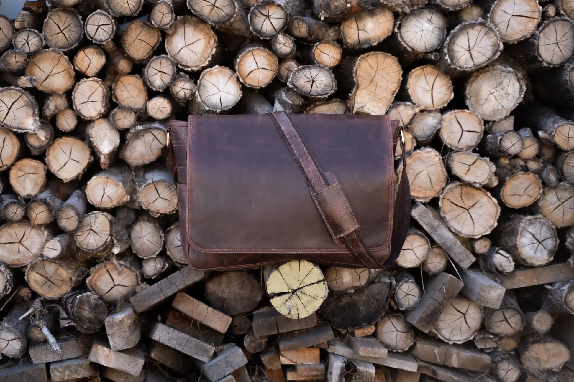Kasilof Messenger 18 inch XL Kodiak Leather