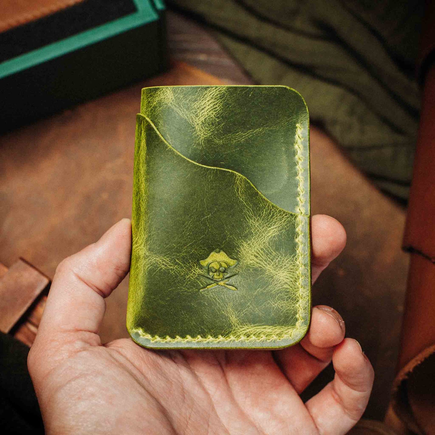 Venturer v2 – Minimalist Leather Wallet Pirate Goods