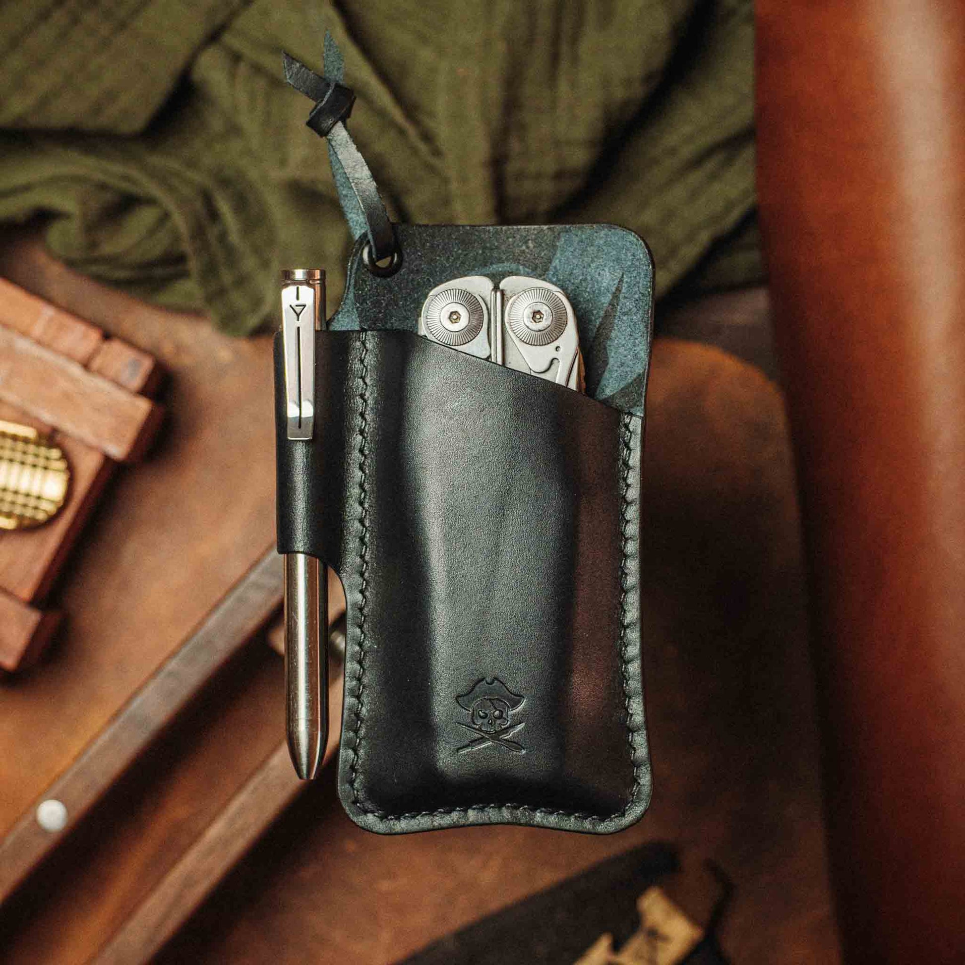Pirate Goods Sailor Knife Sleeve – Leather EDC Pocket Knife Holder Pirate Goods