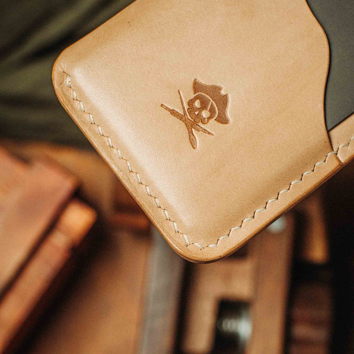 Venturer v2 – Minimalist Leather Wallet Pirate Goods