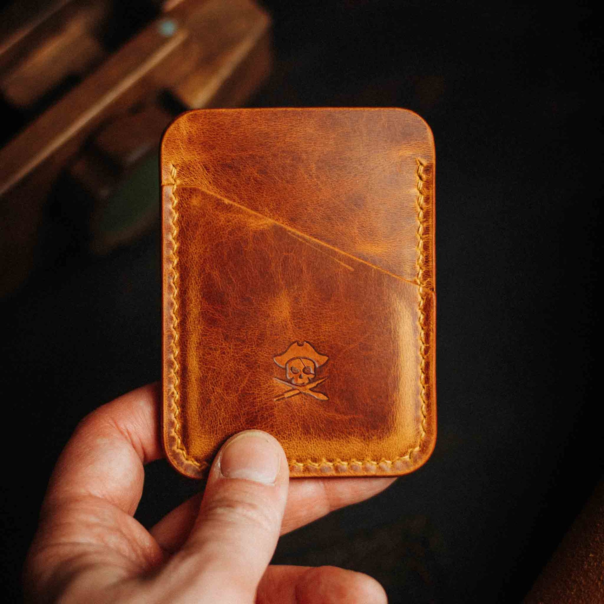 Boatswain v3 – Minimalist Leather Card Holder