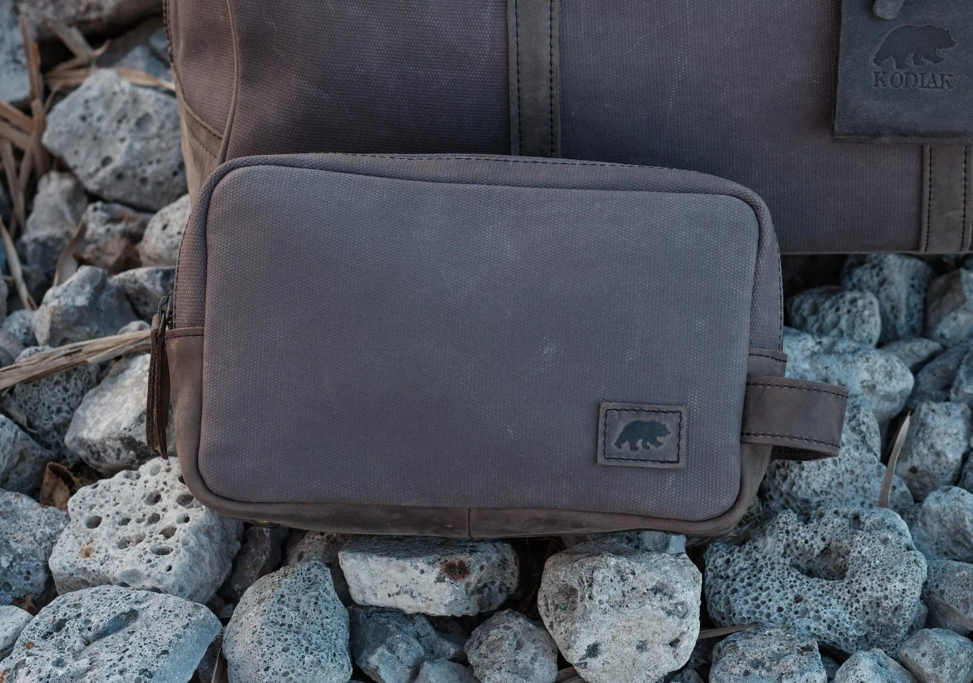 Canvas Weekender Dopp Bag Kodiak Leather