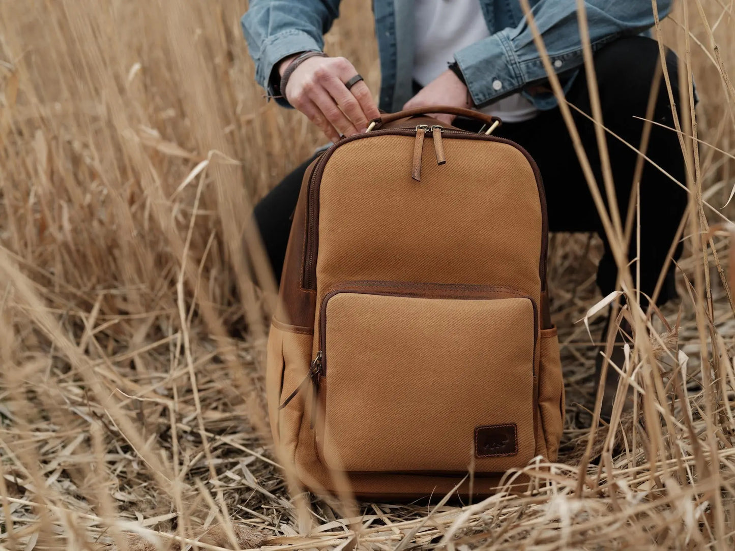 25L Traveler Canvas Backpack Kodiak Leather