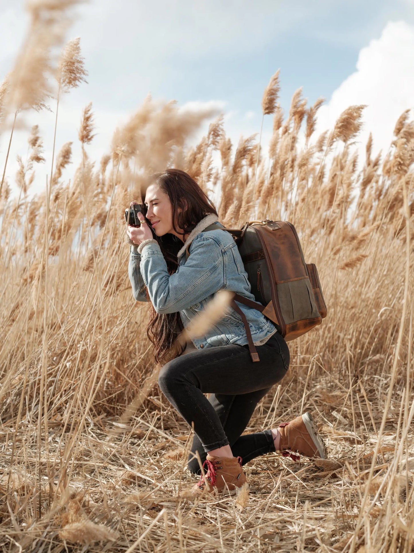 25L Traveler Canvas Backpack Kodiak Leather