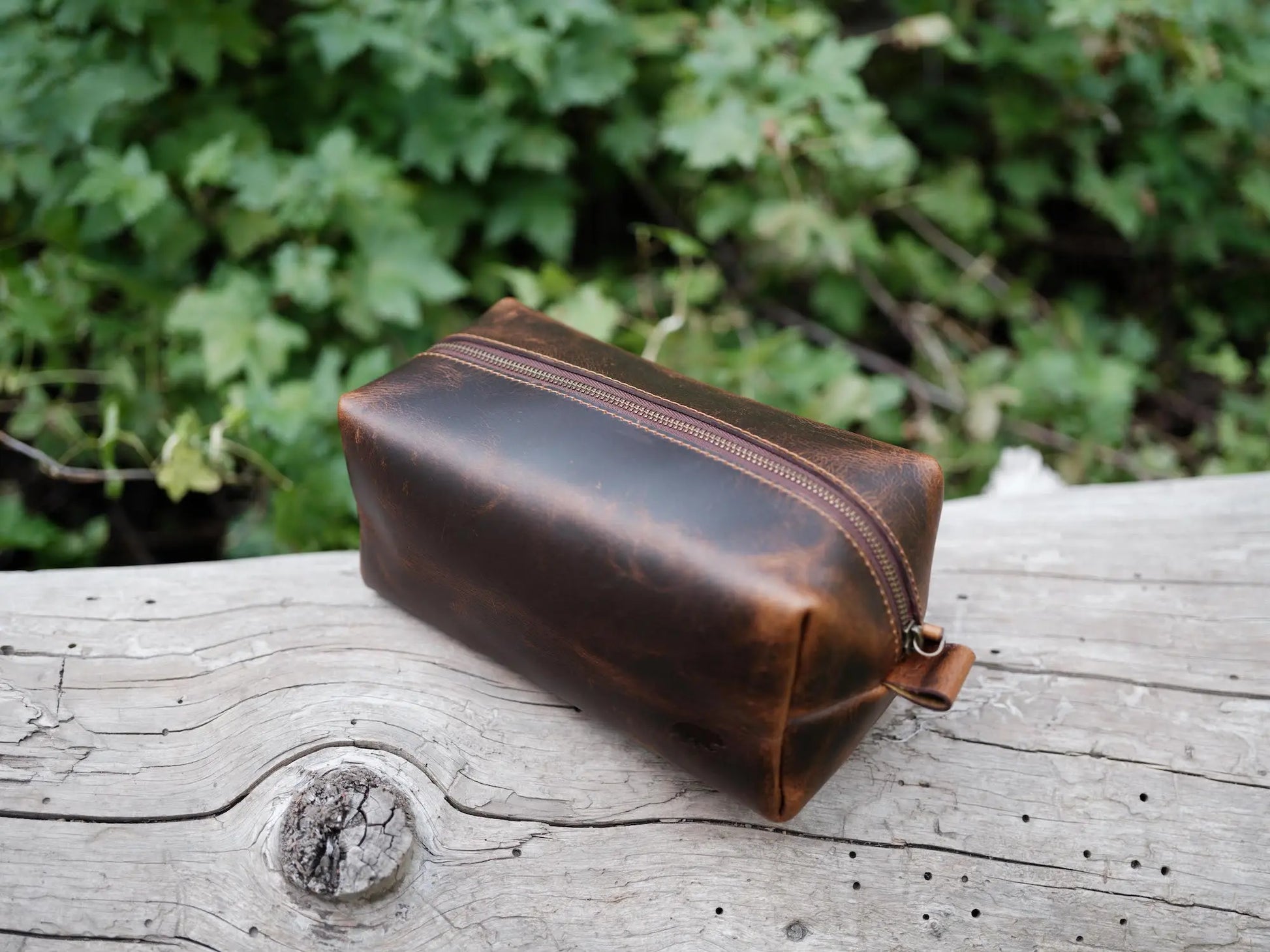 Kobuk Dopp Kit Kodiak Leather
