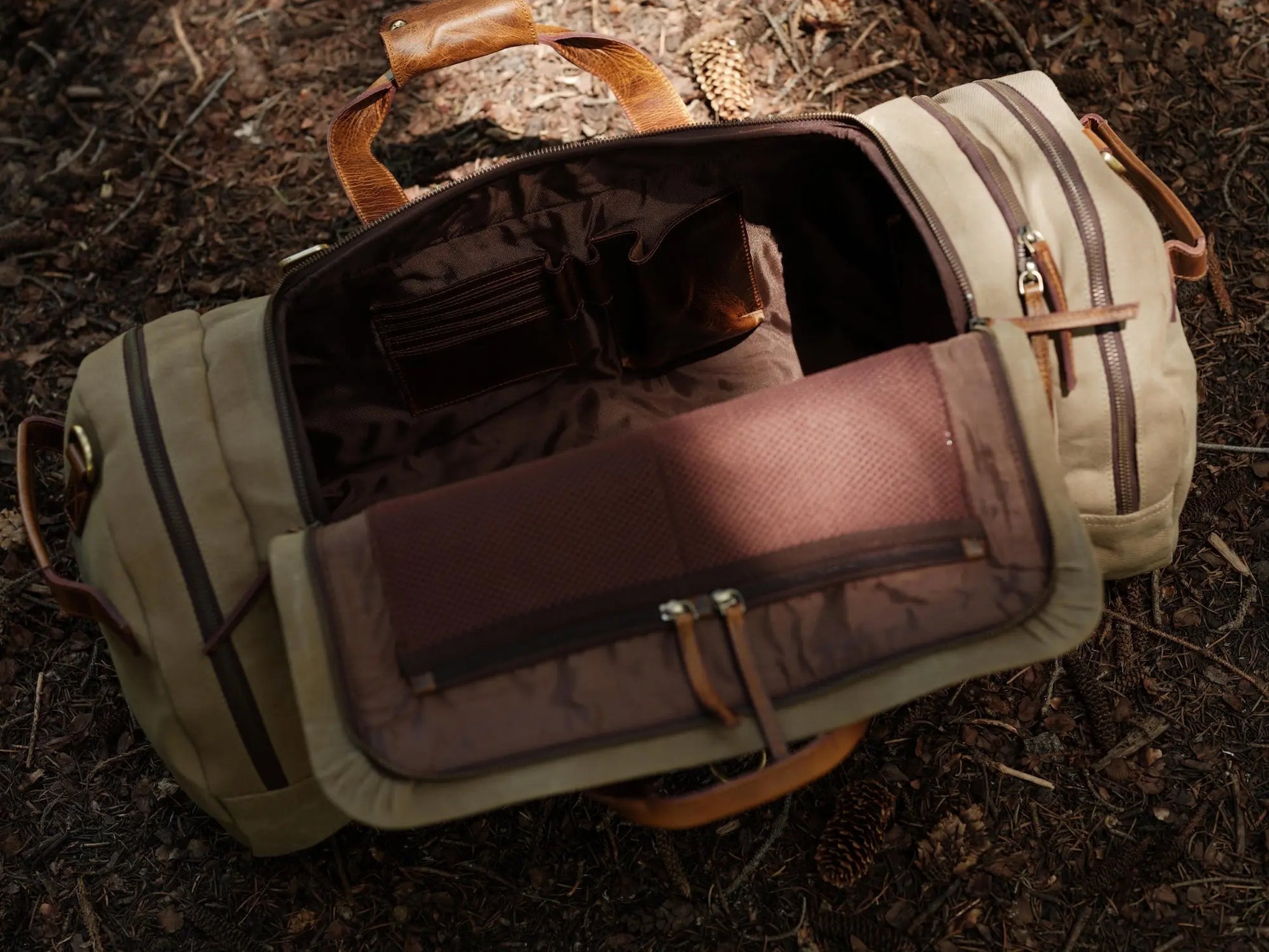 55L Nomad Canvas Duffel Kodiak Leather