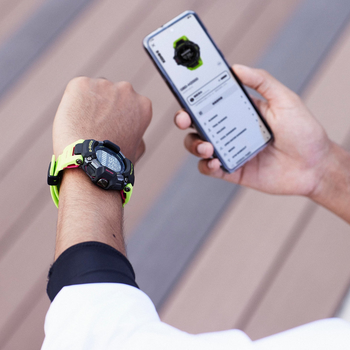 Casio G-Shock G-SQUAD Move Neon Yellow GPS Bluetooth GBDH2000-1A9 Watch