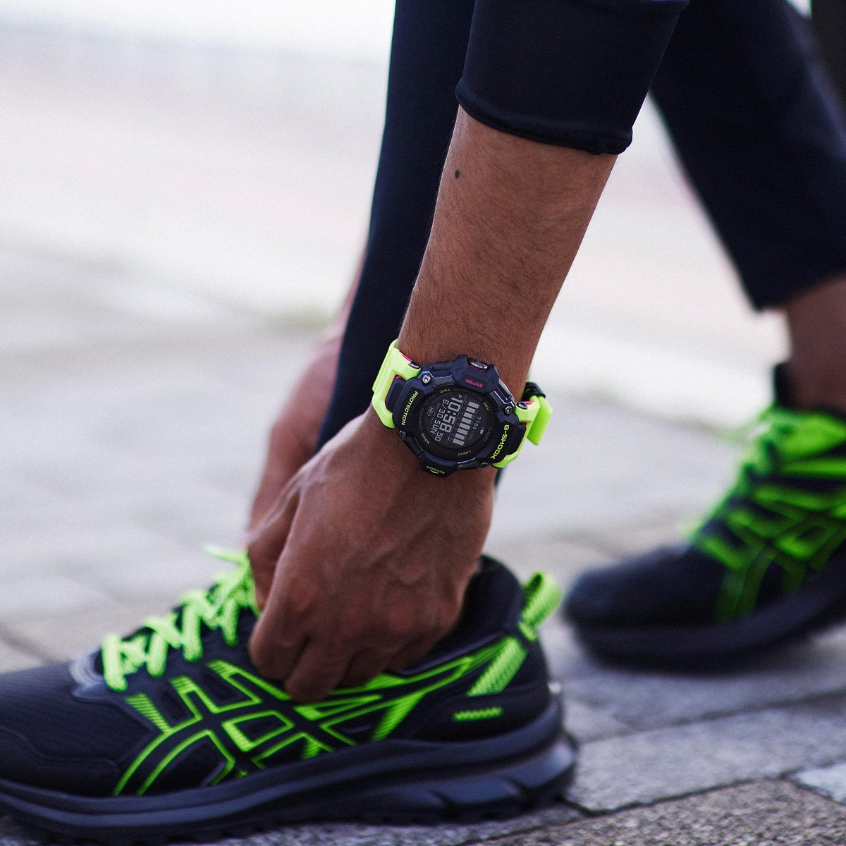 Casio G-Shock G-SQUAD Move Neon Yellow GPS Bluetooth GBDH2000-1A9 Watch