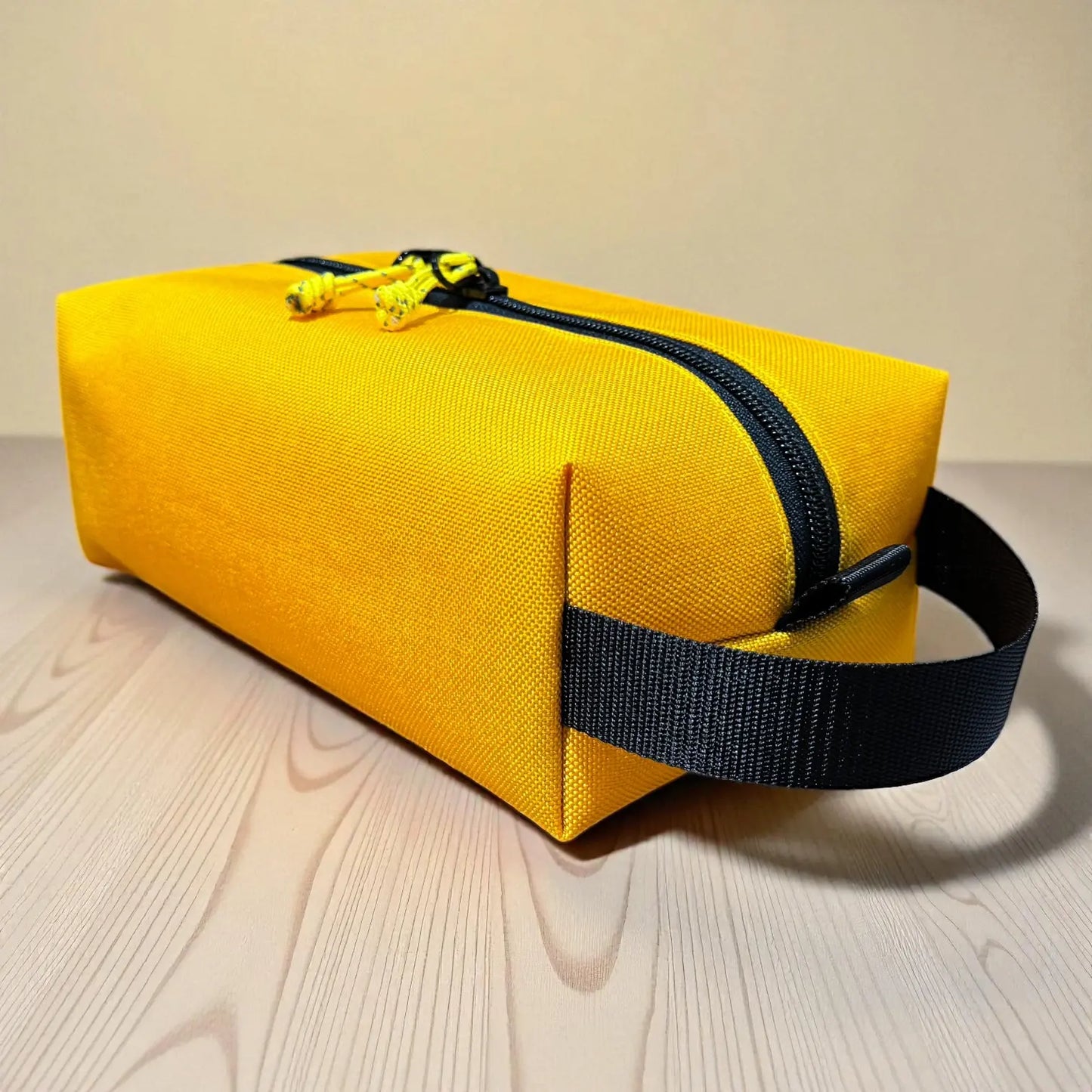 Rugged and Durable Dopp Kit – Travel Toiletries & Makeup Bag