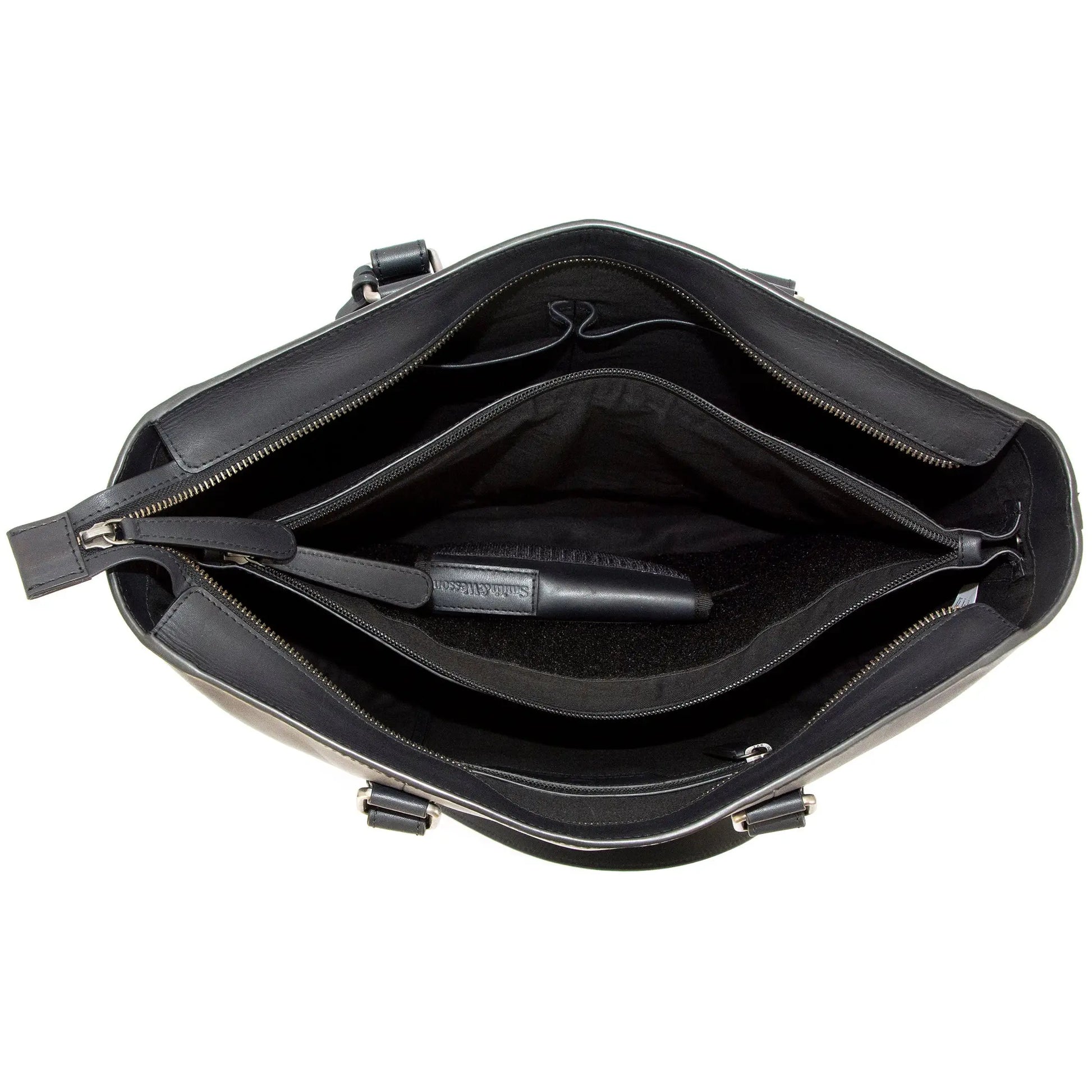 Smith & Wesson Concealed Carry Travel Tote Cameleon Bags