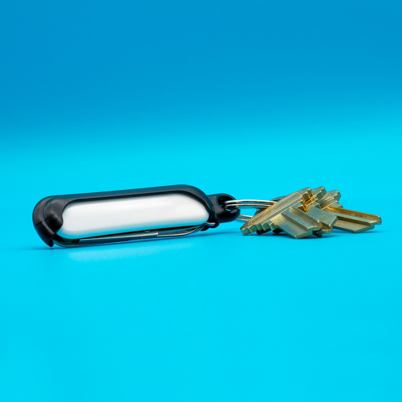 SwissLinQ - Swiss Army Knife Keychain Holder Clip & Carry