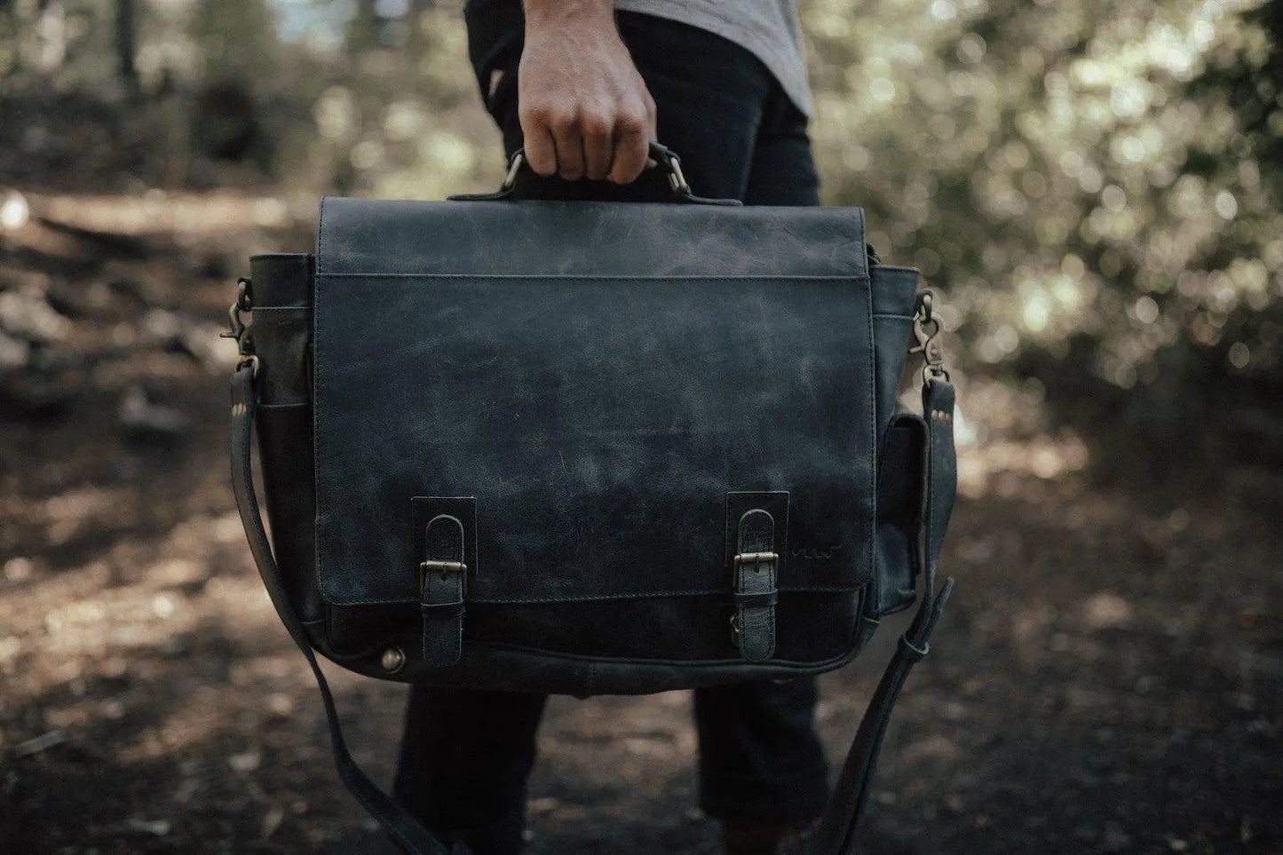 Sitka Leather Messenger Kodiak Leather