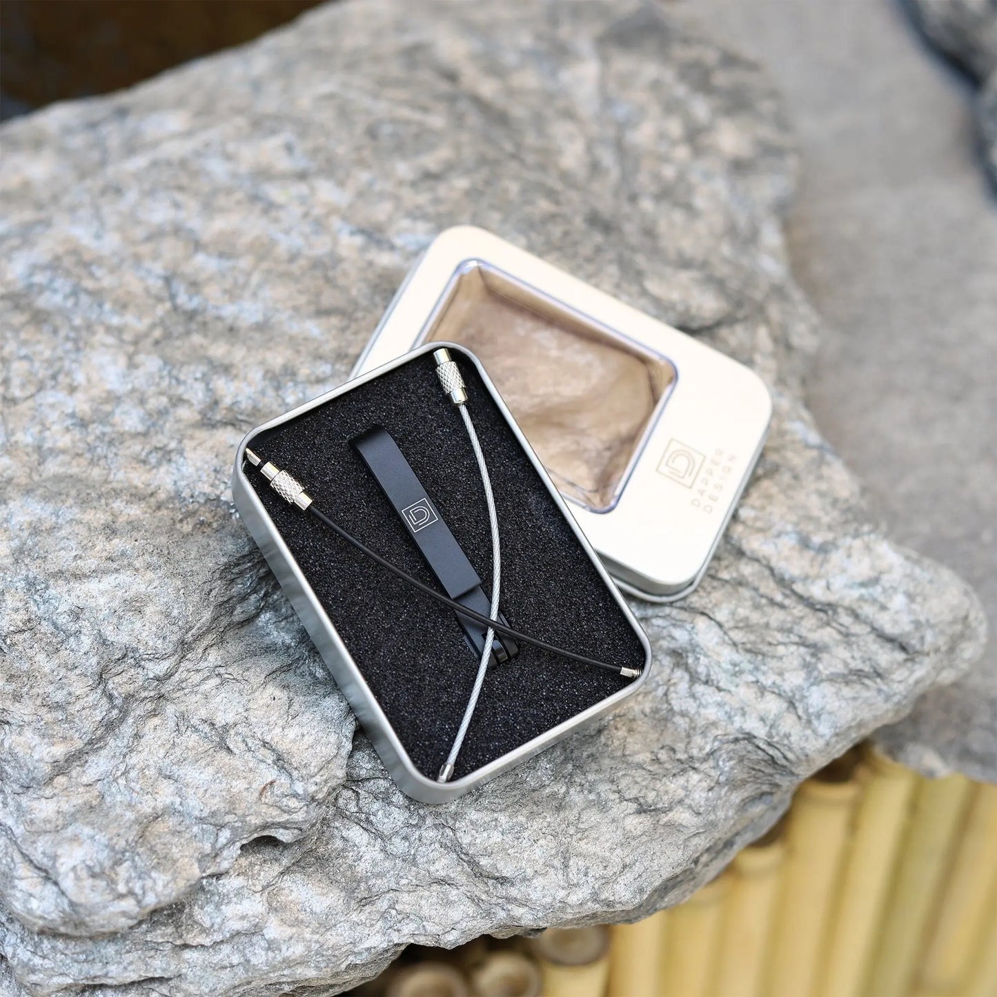 KLIP BLACK: Aluminum Knife & EDC Suspension Hook Dapper Design
