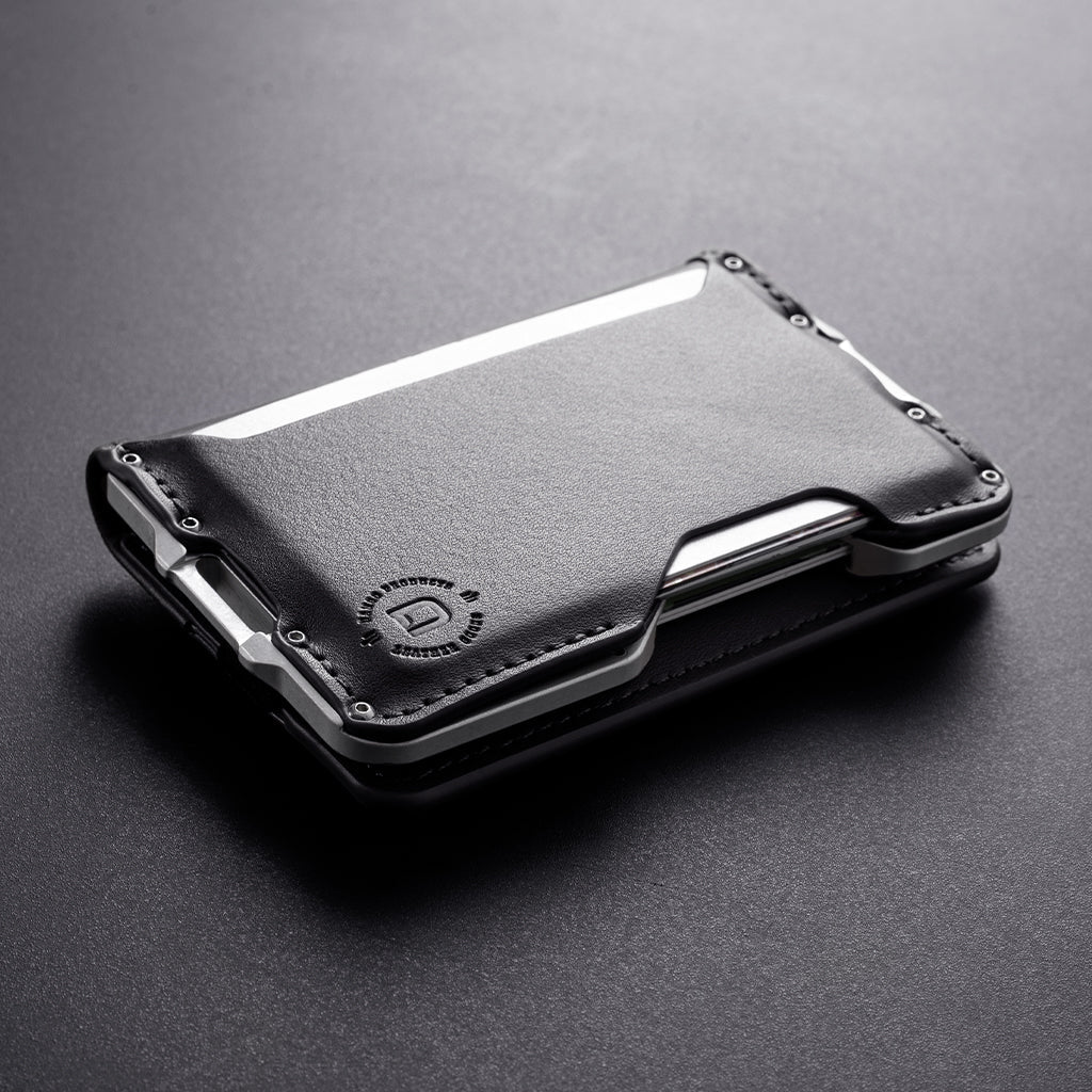Dango D03 Dapper™ Bifold Wallet