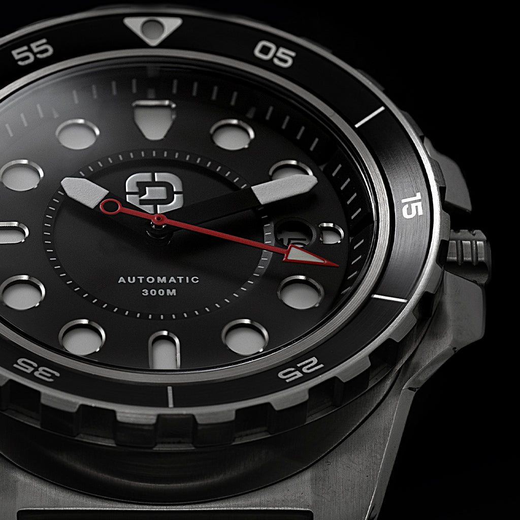 Dango DV-02 - Automatic Dive Watch with Metal Bracelet