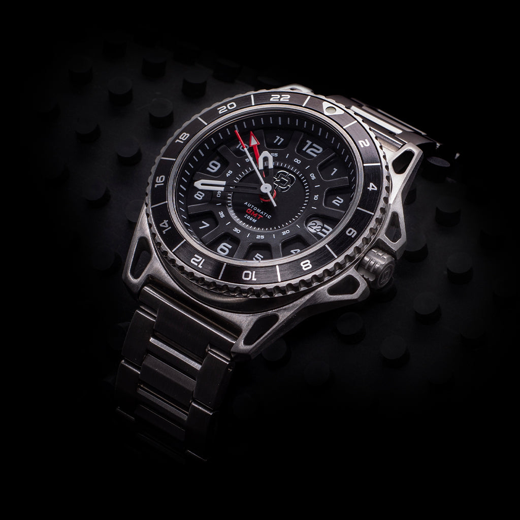 Dango GMT-01 - Automatic GMT Watch with Metal Bracelet