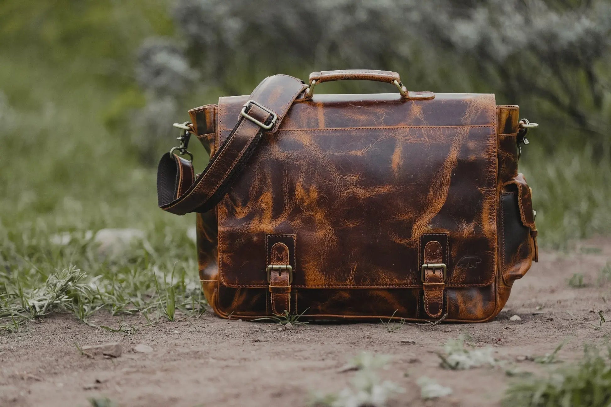 Sitka Leather Messenger Kodiak Leather